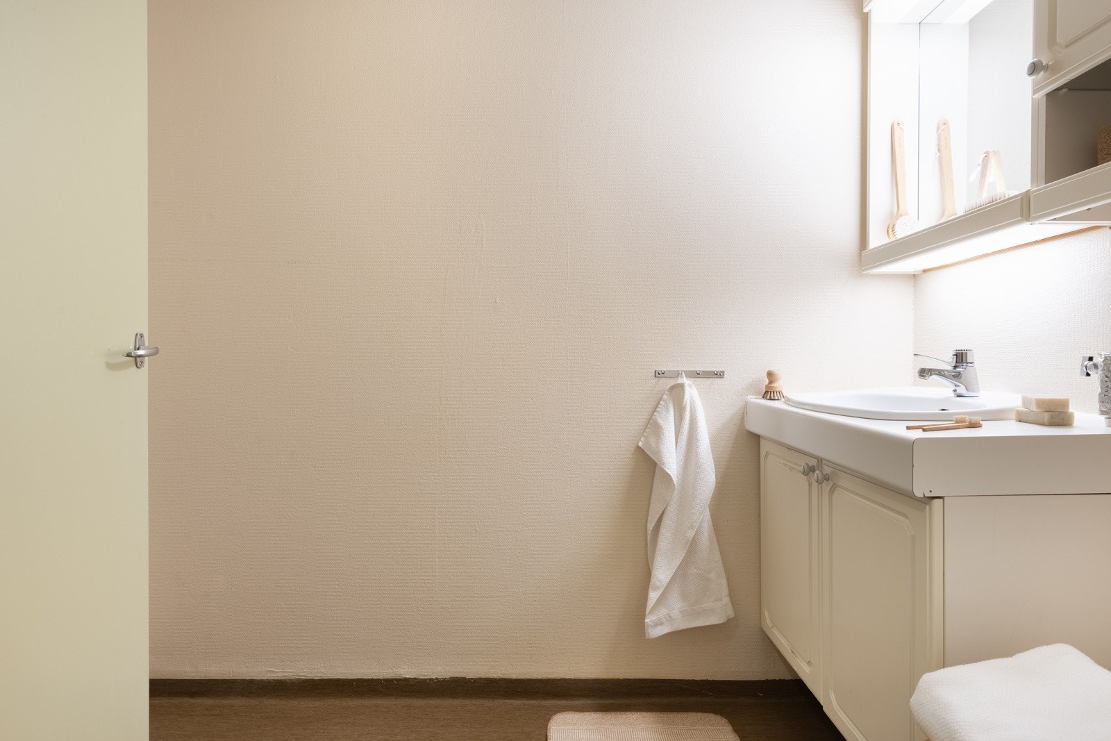 Badet måler 3 kvm og må pusses opp Galleribilde