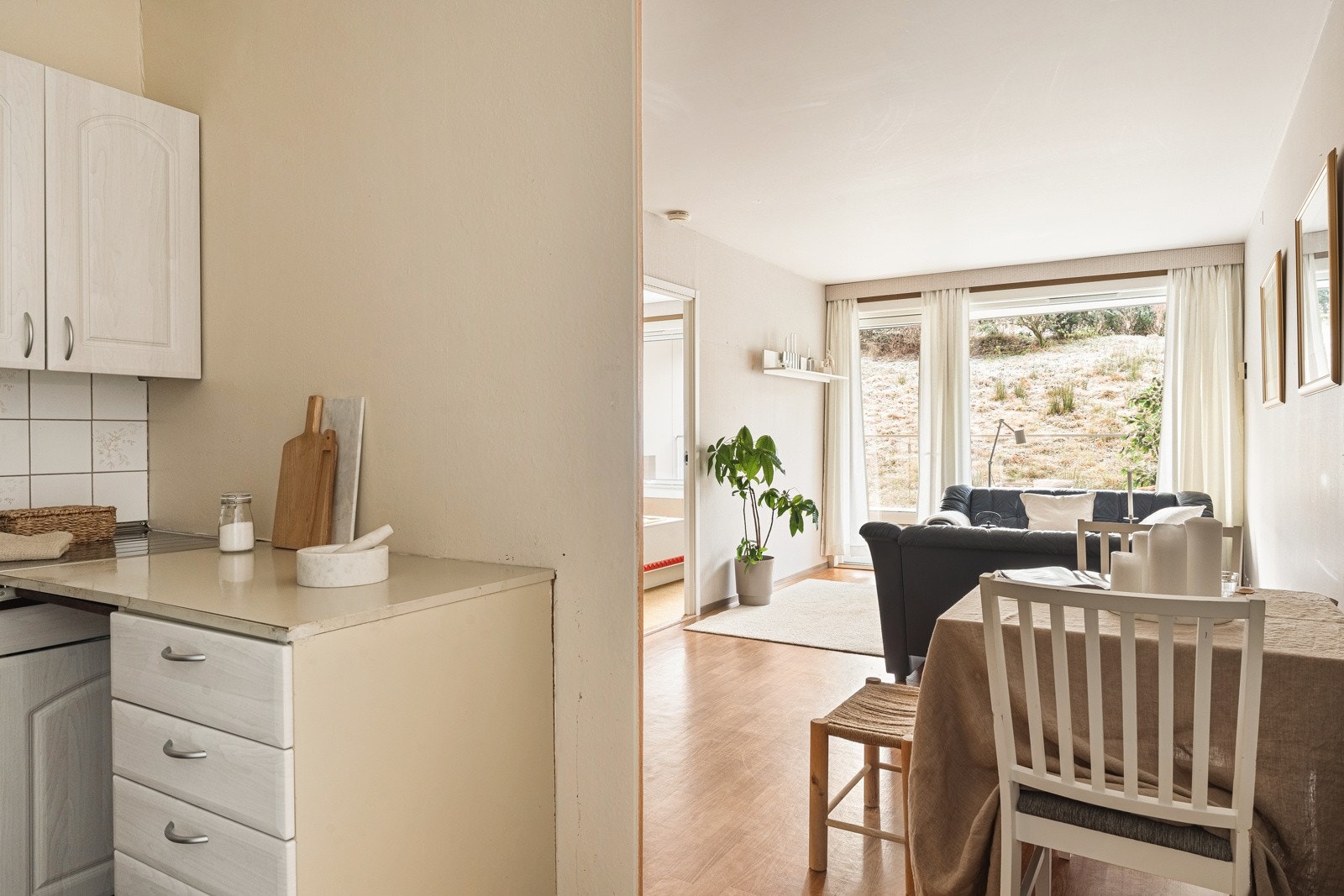 Lettveggen mellom stue og kjøkken kan fjernes enkelt Galleribilde