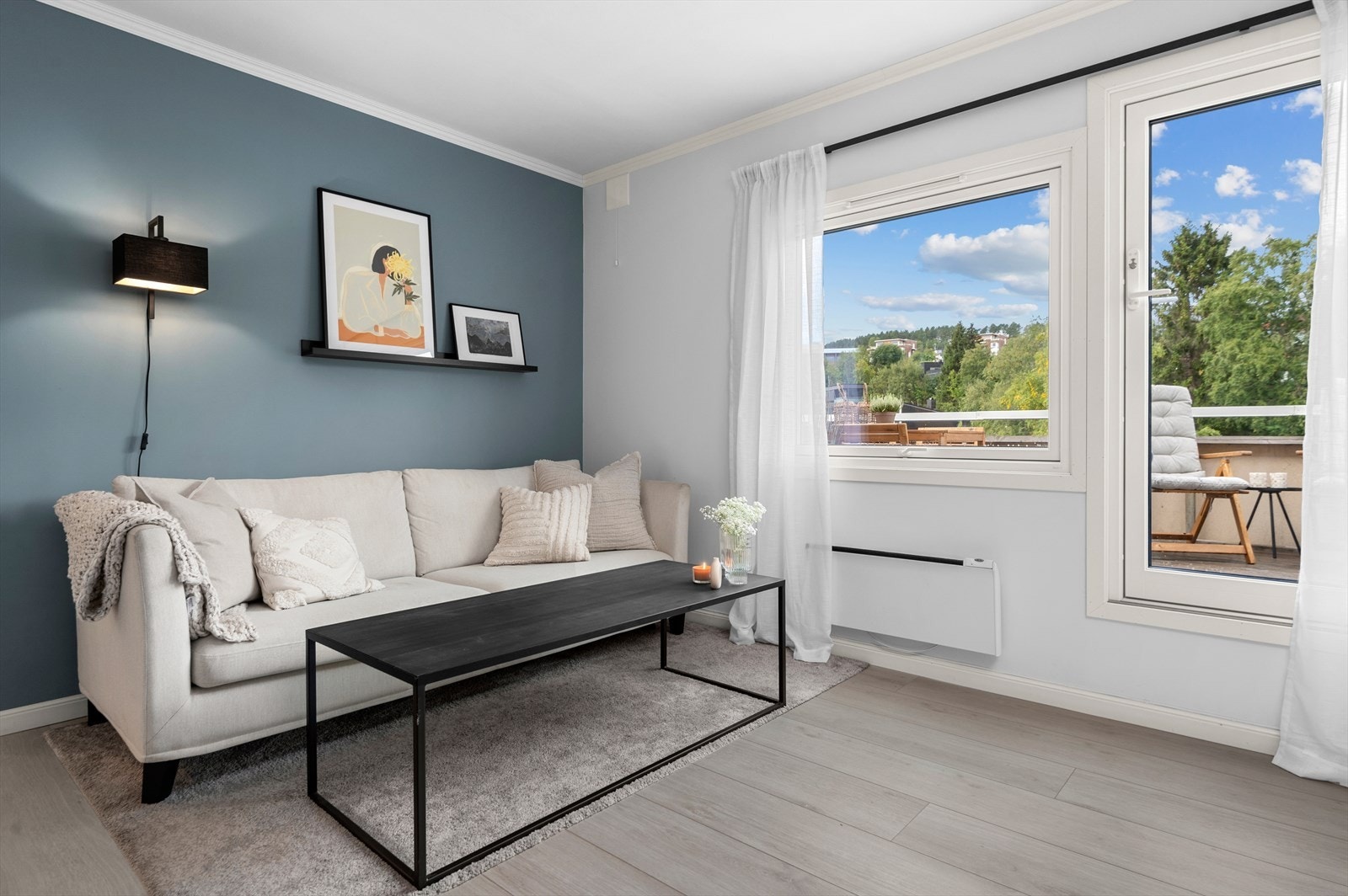 Leiligheten byr på en praktisk og arealeffektiv planløsning, og har en gjennomgående god standard. Galleribilde