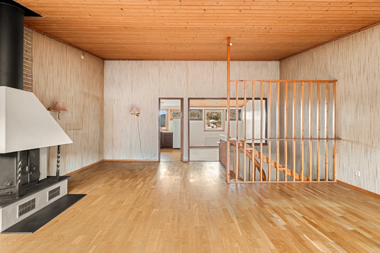 Både endevegger og etasjeskille er i betongkonstruksjoner og gir god fleksibilitet mtp. på nye innvendige løsninger Galleribilde