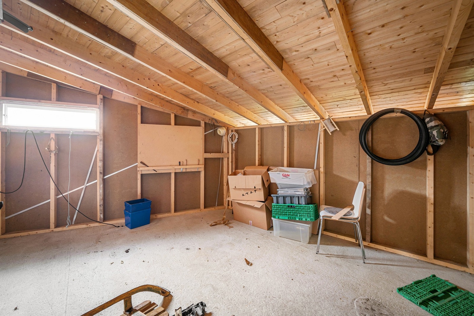 Bod i garasje Galleribilde