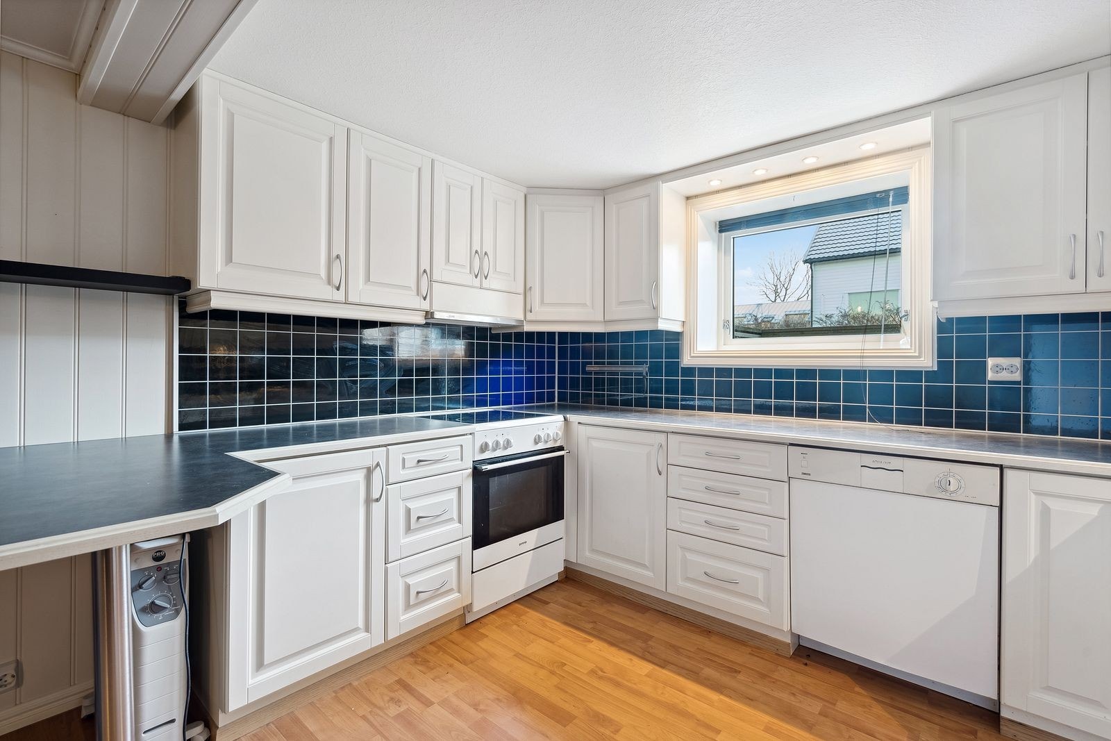 Hvitevarer medfølger om ønskelig. Galleribilde