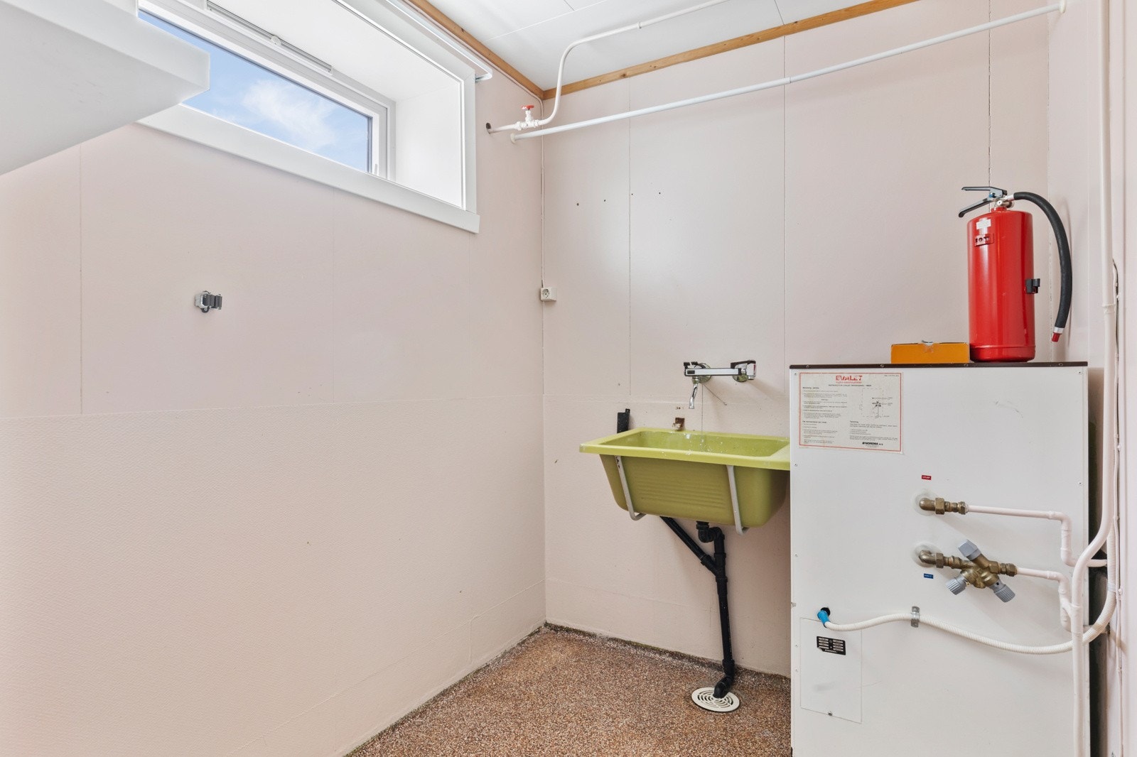 På vaskerommet er det varmekabler fra byggeår. Galleribilde