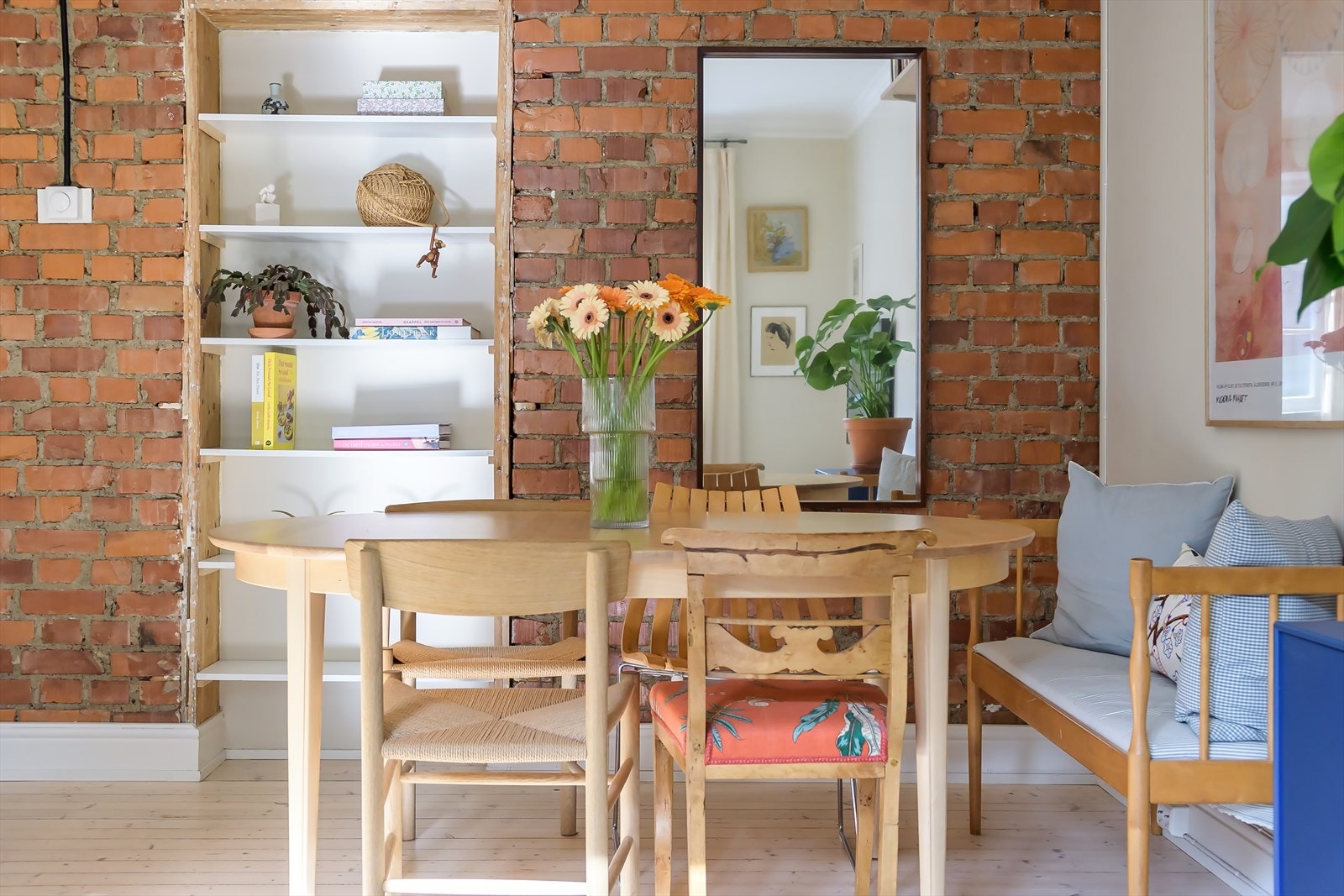 Utrolig hyggelig og fin 2(3)-roms beliggende i et stille, rolig og frodig boområde rett ved Iladalen Galleribilde