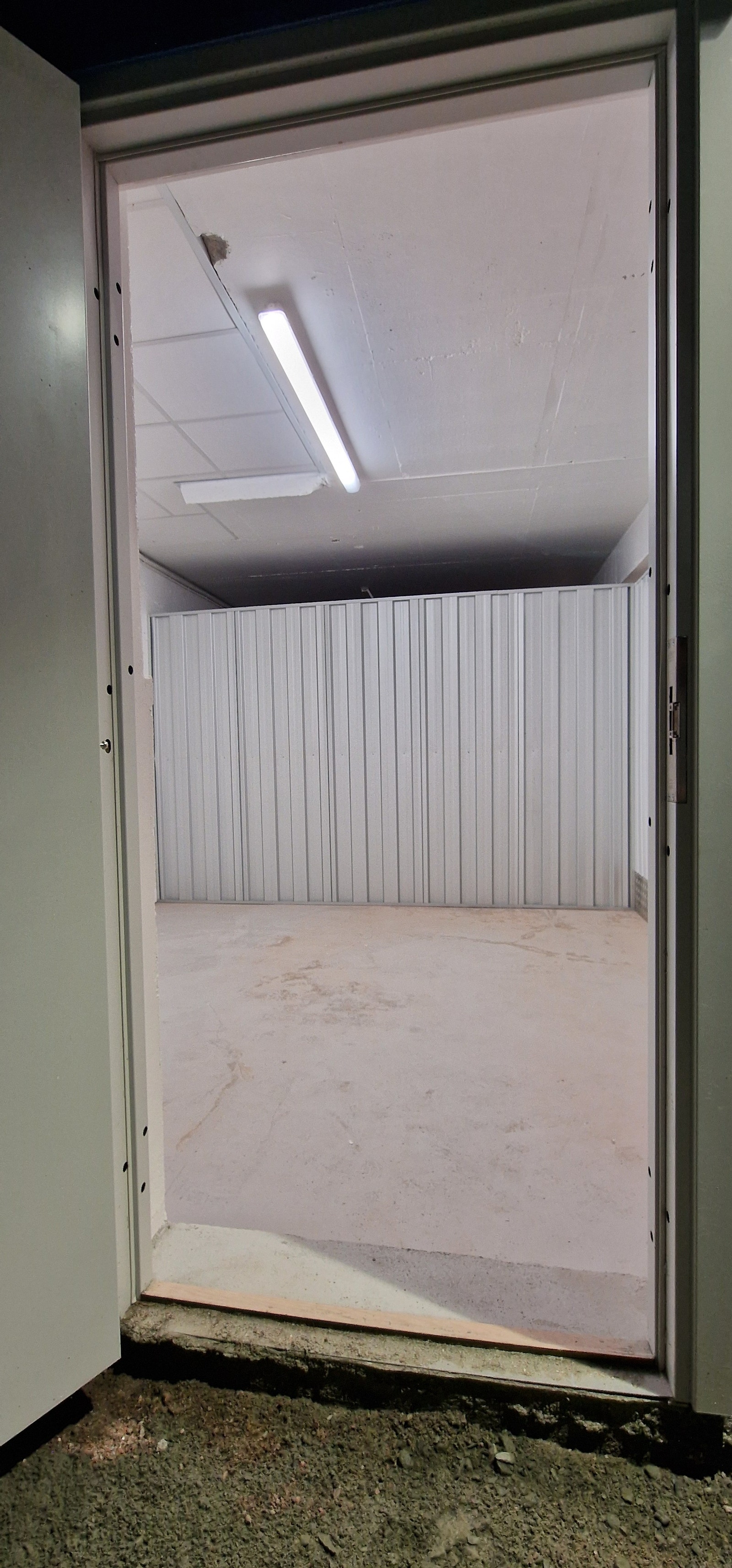 14,5 kvm lager en egen inngangsdør og adgangssystem Galleribilde