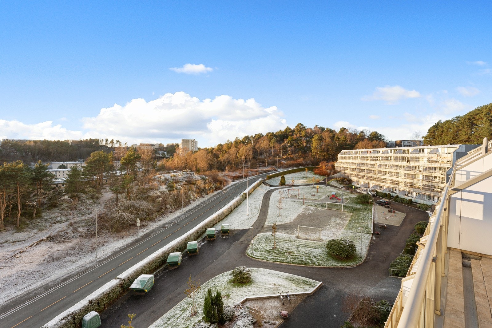 Ingenting å si på utsikten! På varme sommerdager er det en naturlig forlengelse av stuen Galleribilde