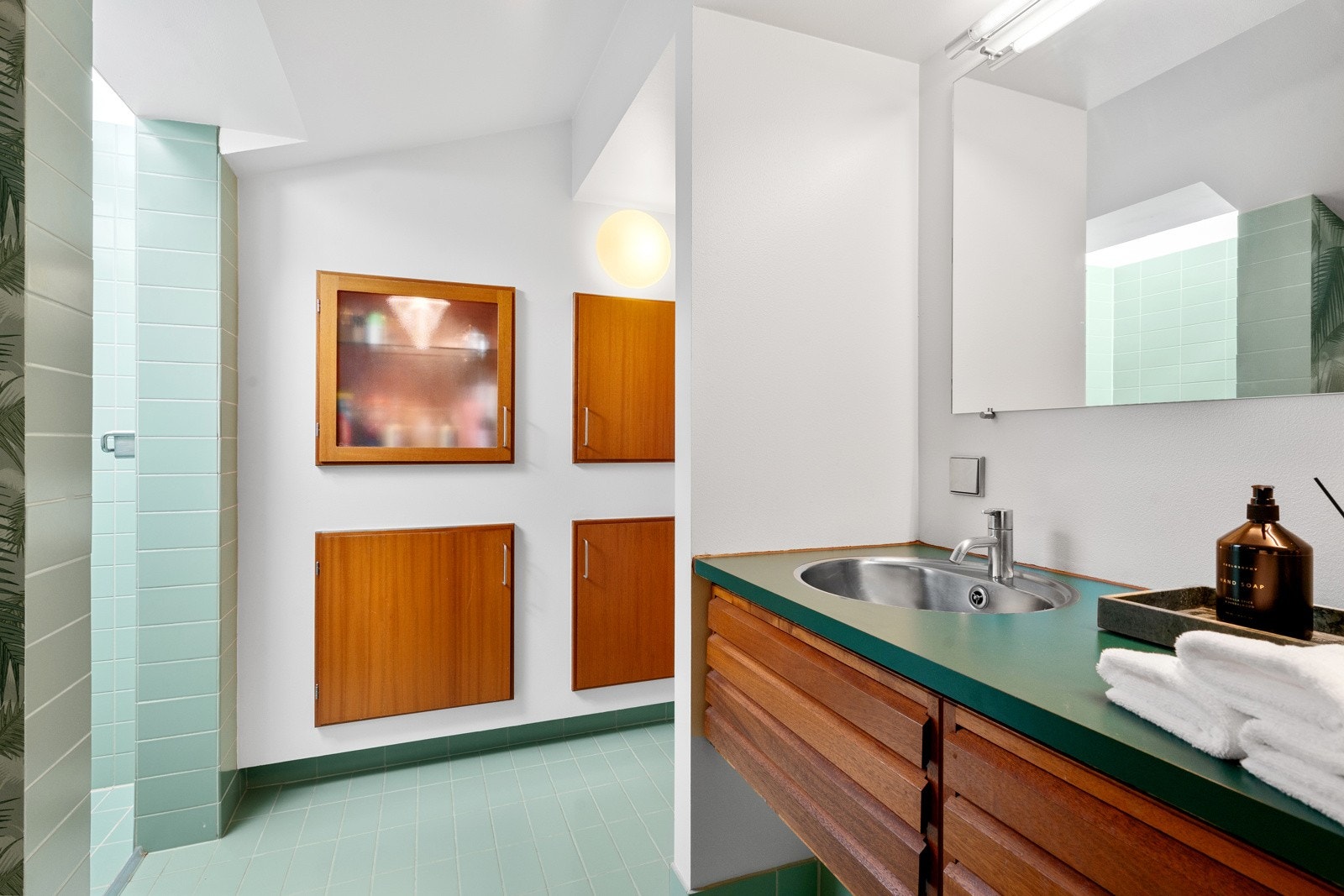 Det er også stedbygde skaper for ekstra plass. Galleribilde