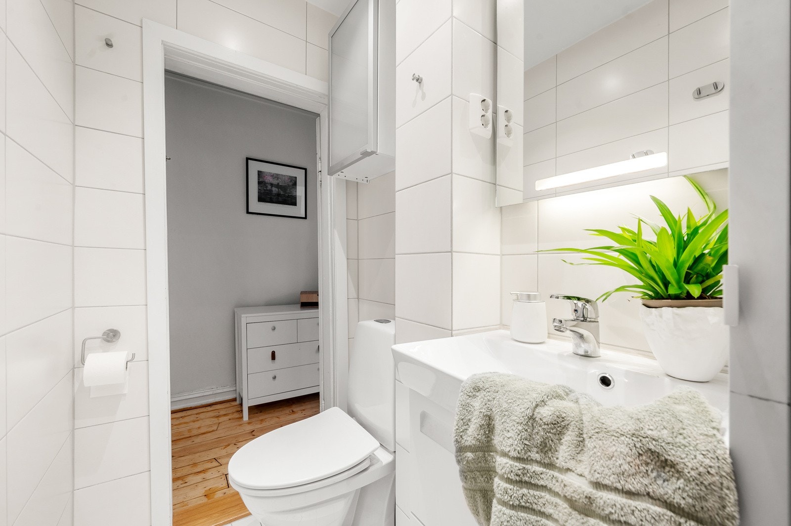 Badet har egen varmtvannsbereder fra 2014. Galleribilde