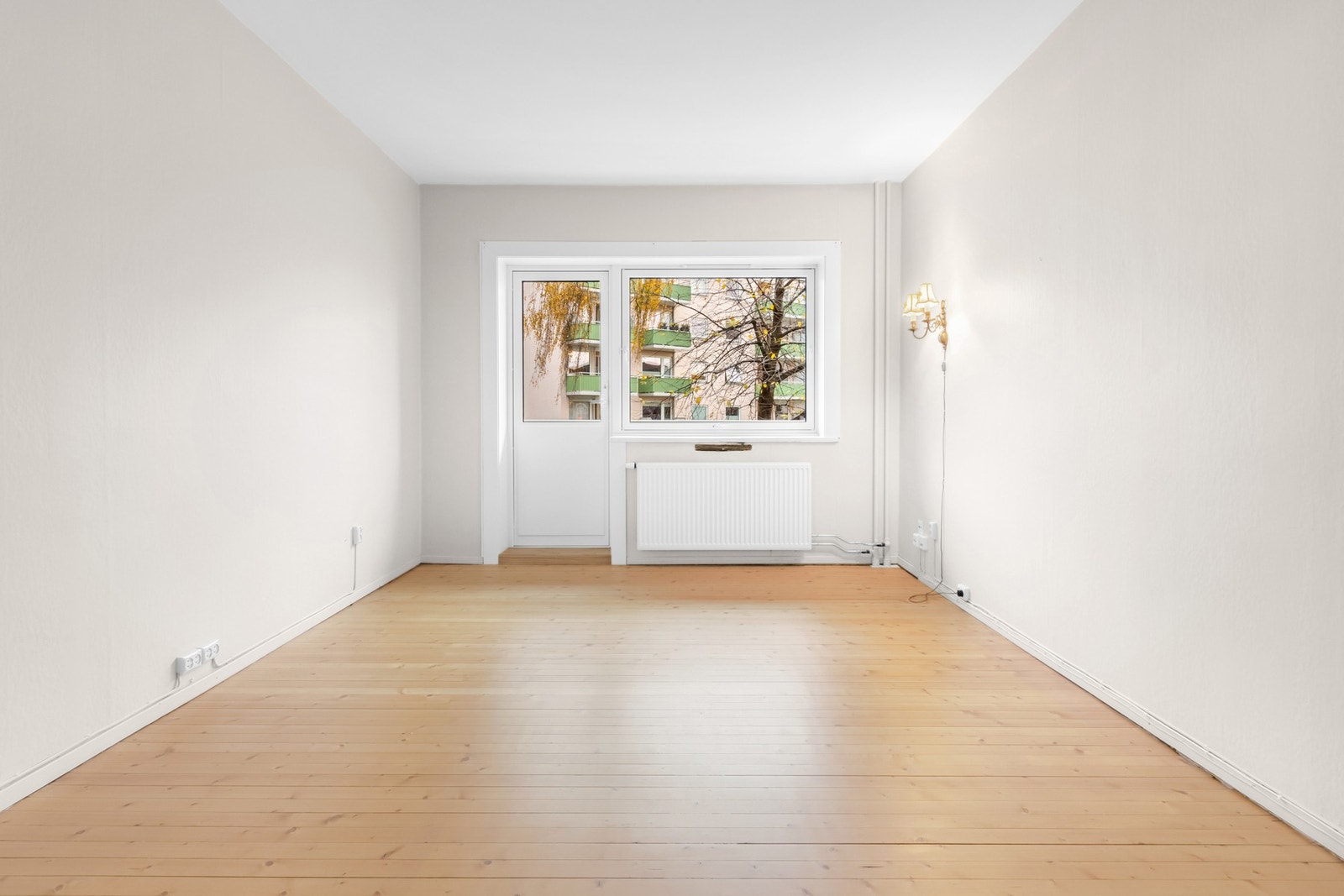 Stue med utgang til balkong Galleribilde