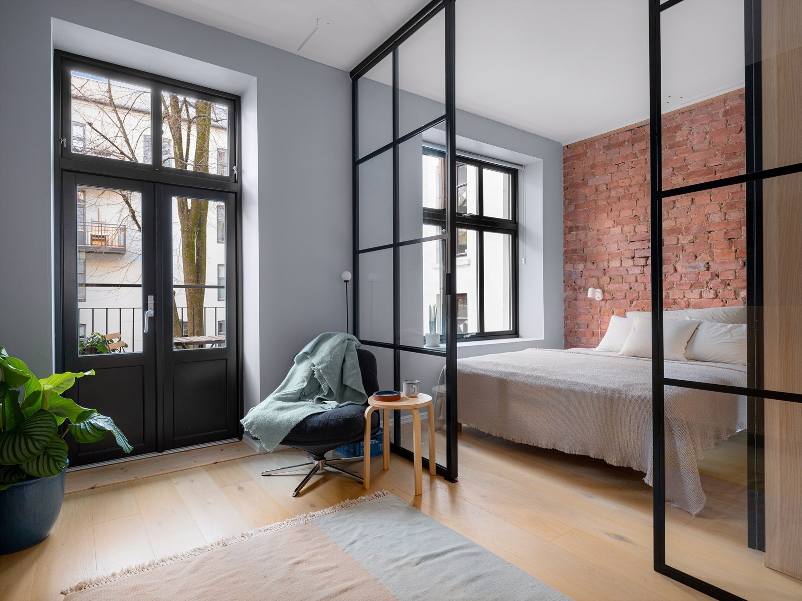 Det er ganske utrolig å se hvordan lyset og utsikten endrer seg i takt med årstidene. Galleribilde