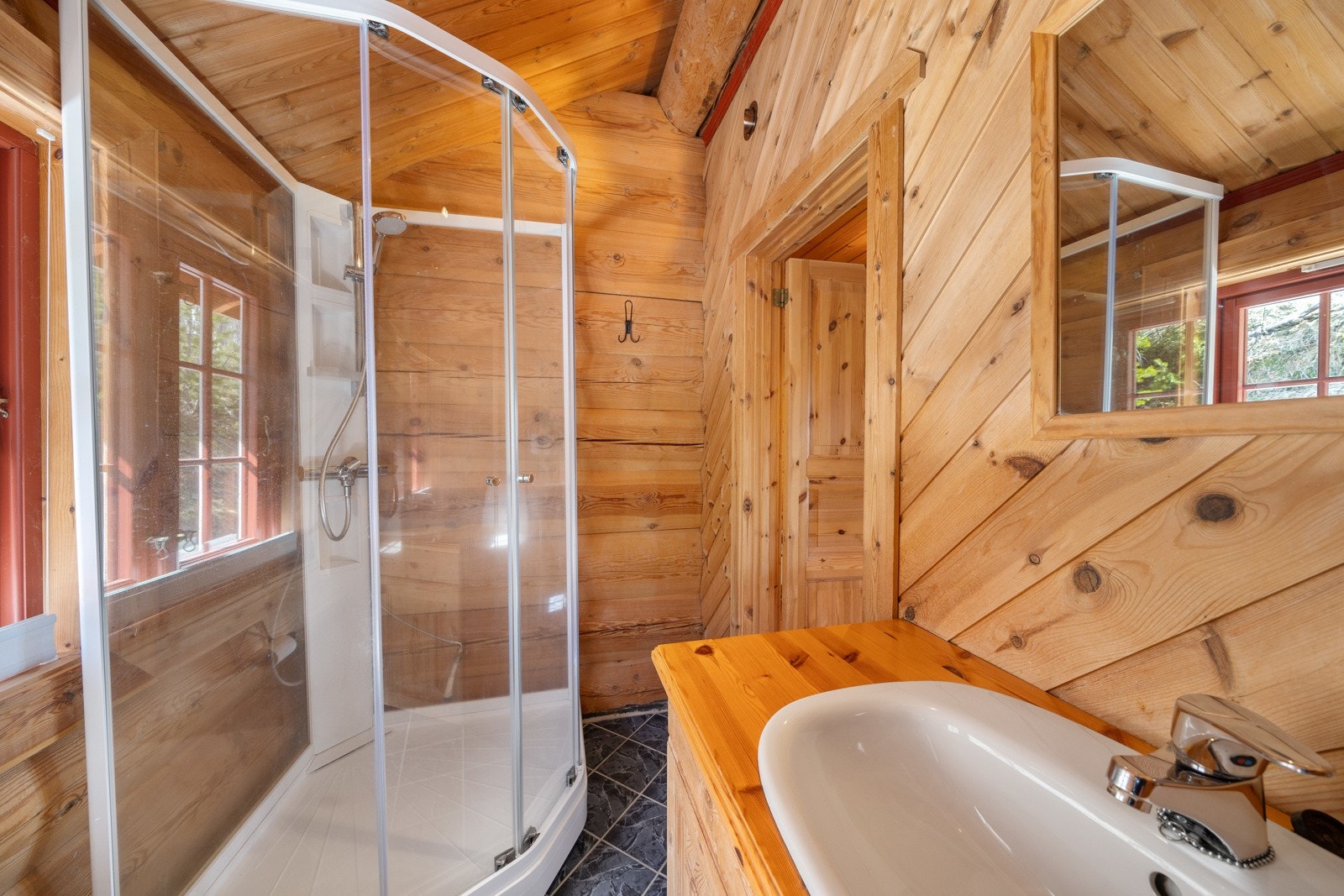 270482_DSC01932 Galleribilde