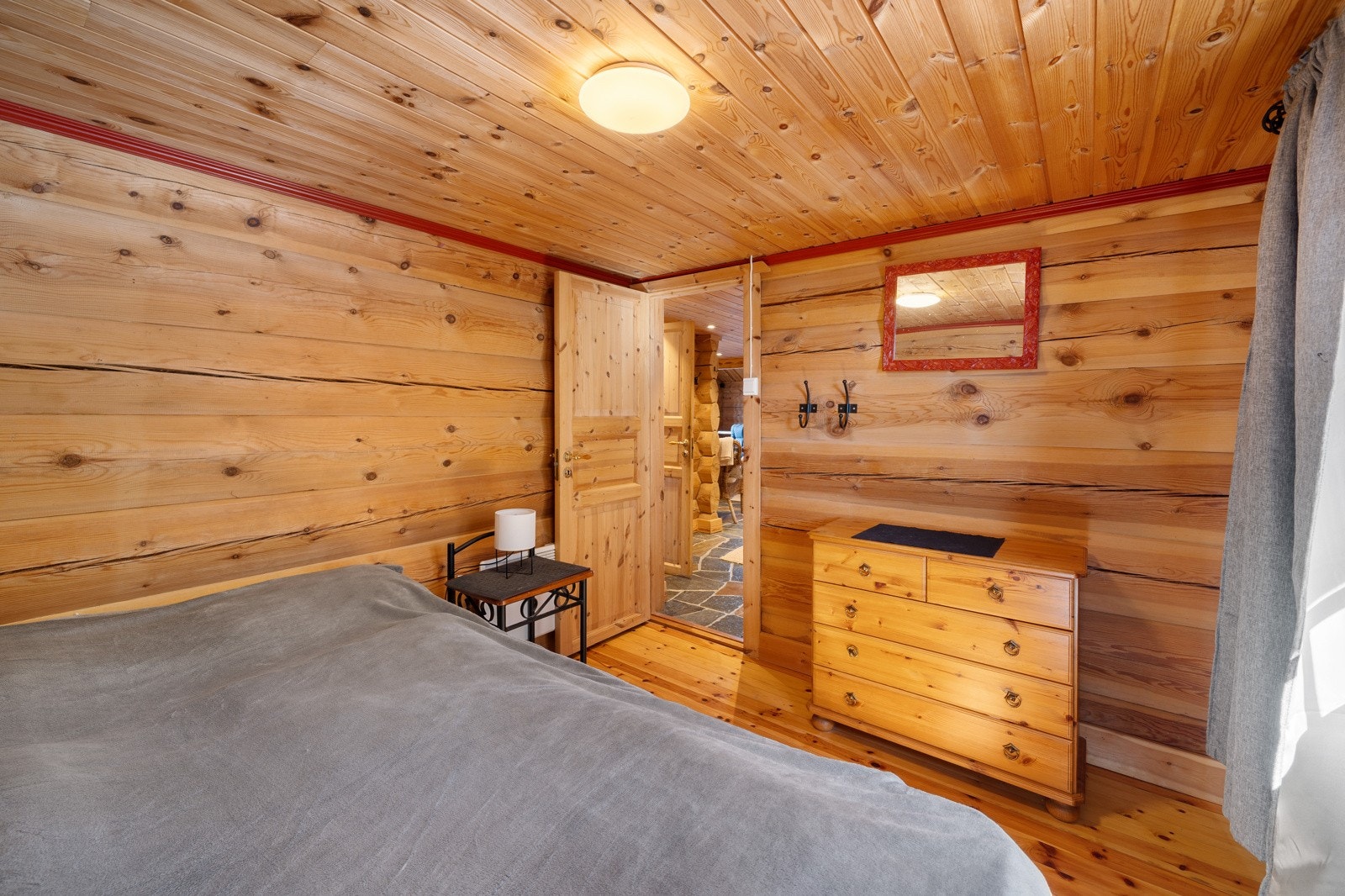 270482_DSC01942 Galleribilde