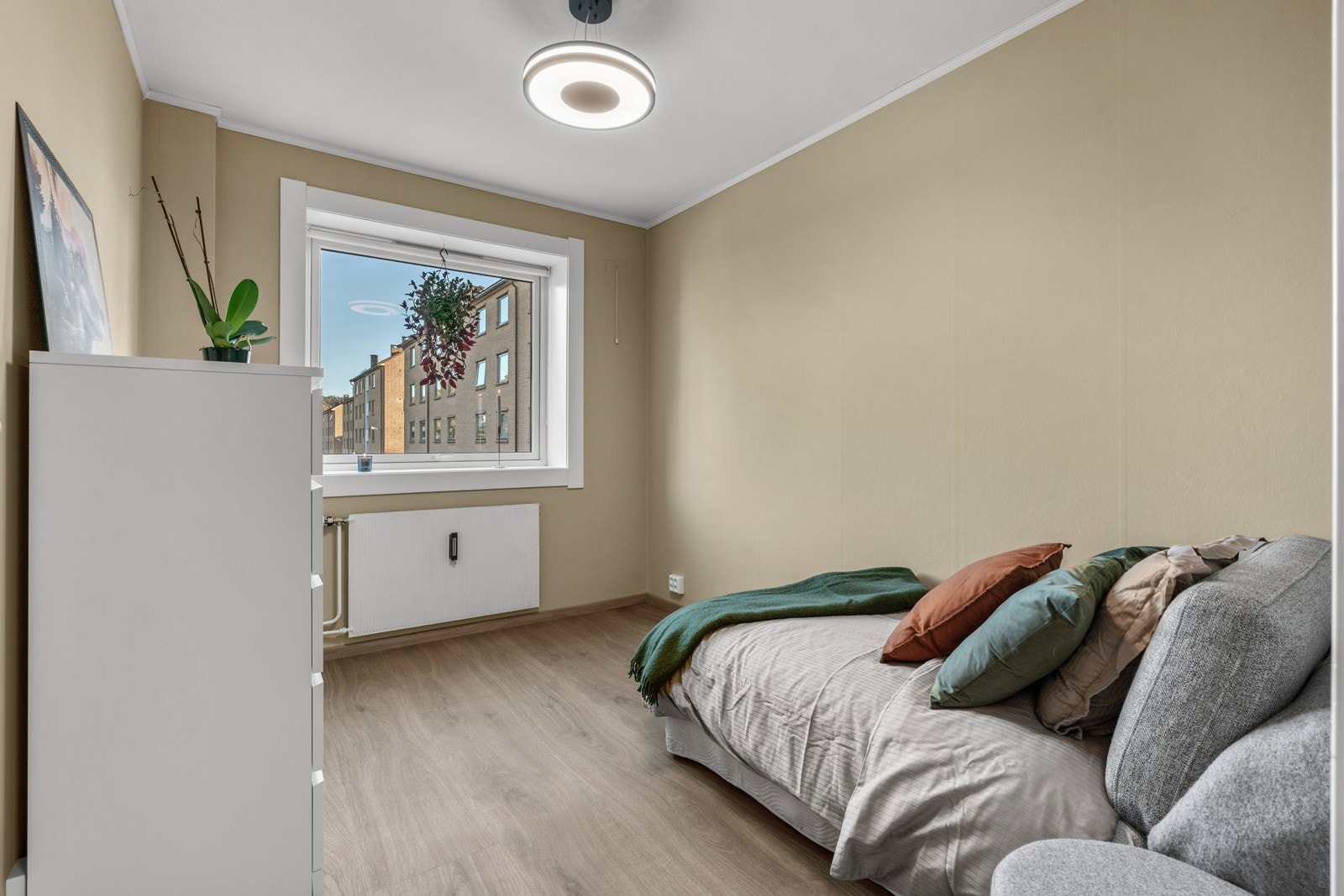 Soverom 2 er også av god størrelse. Galleribilde