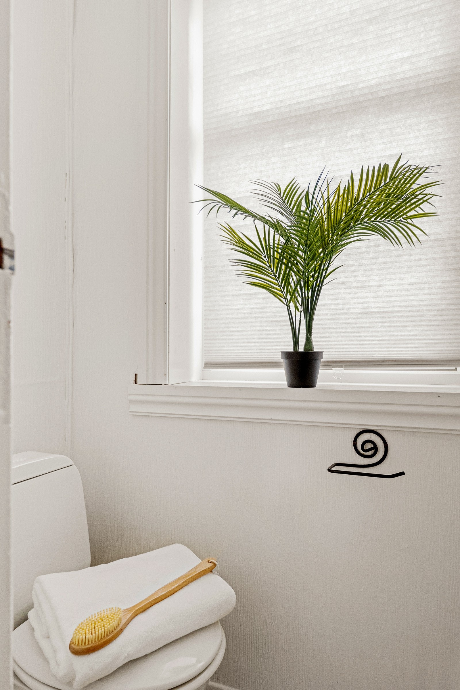 Fra gangen i andre etasje har du tilgang til etasjens WC som måler 1,2 kvadratmeter. Galleribilde