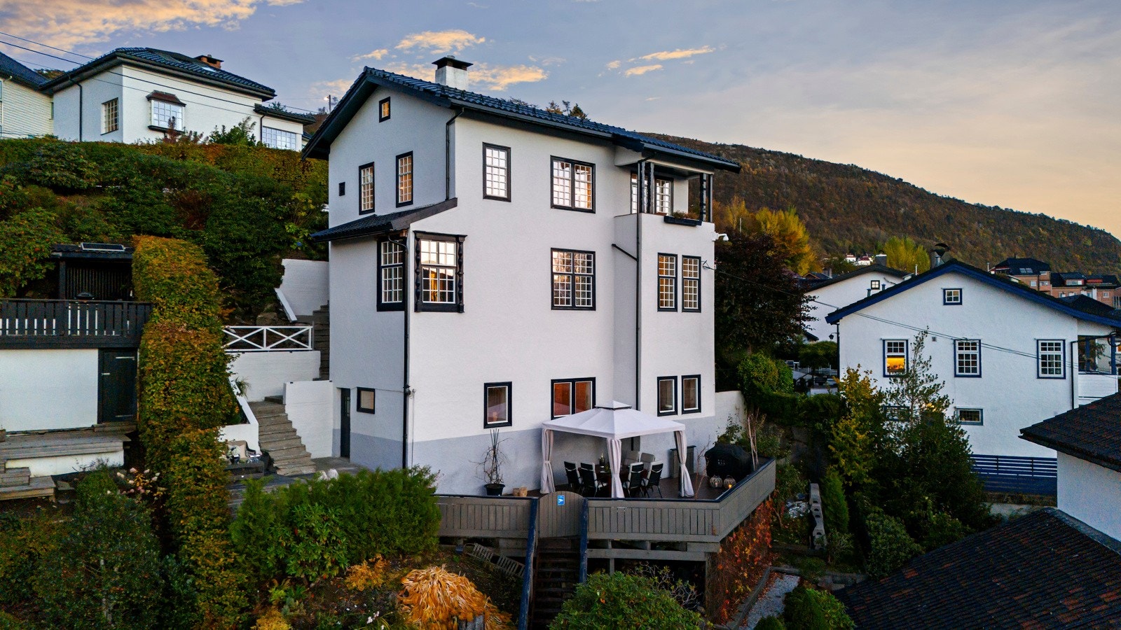 Eiendomsmegler 1 v/ Christel Svanevik Eide har gleden av å presentere Konvallveien 1! Galleribilde