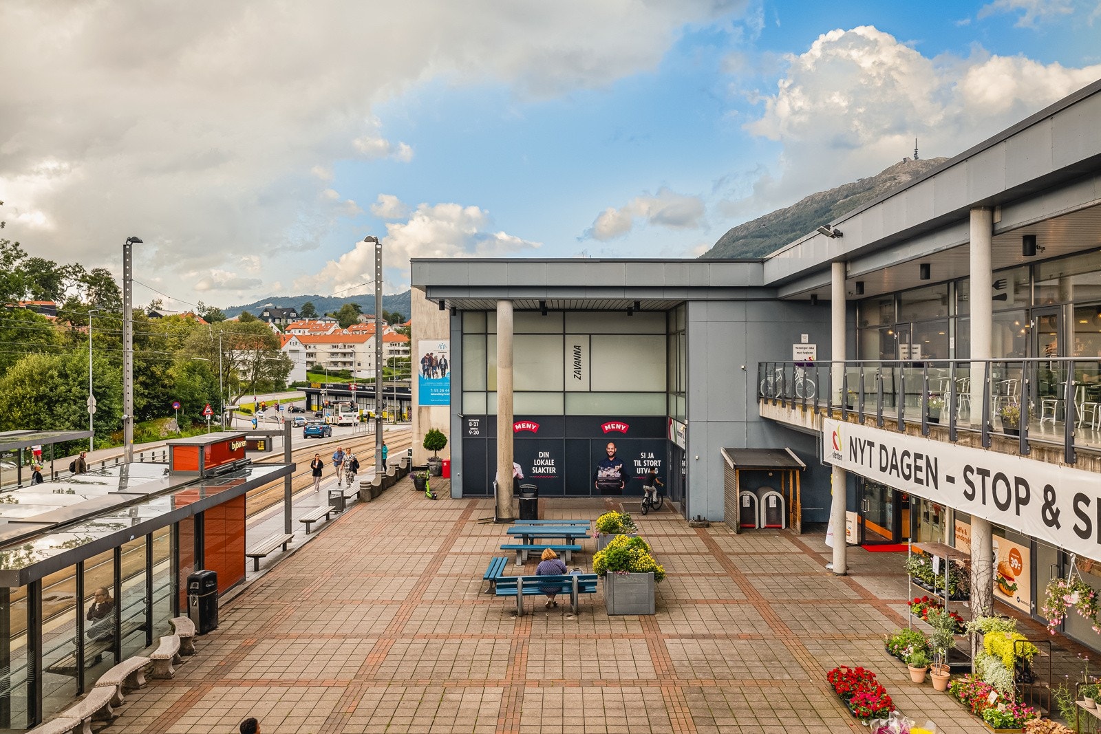 Sletten senter i nærhet. Galleribilde