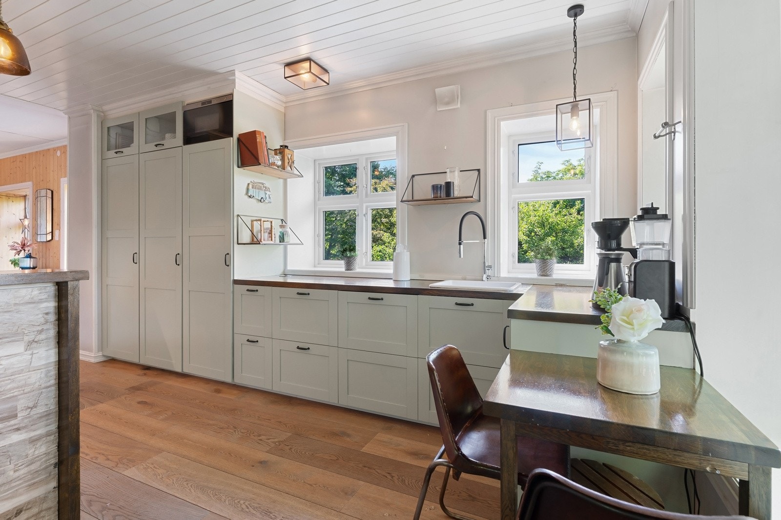 Hyggelig spisekrok på kjøkkenet Galleribilde