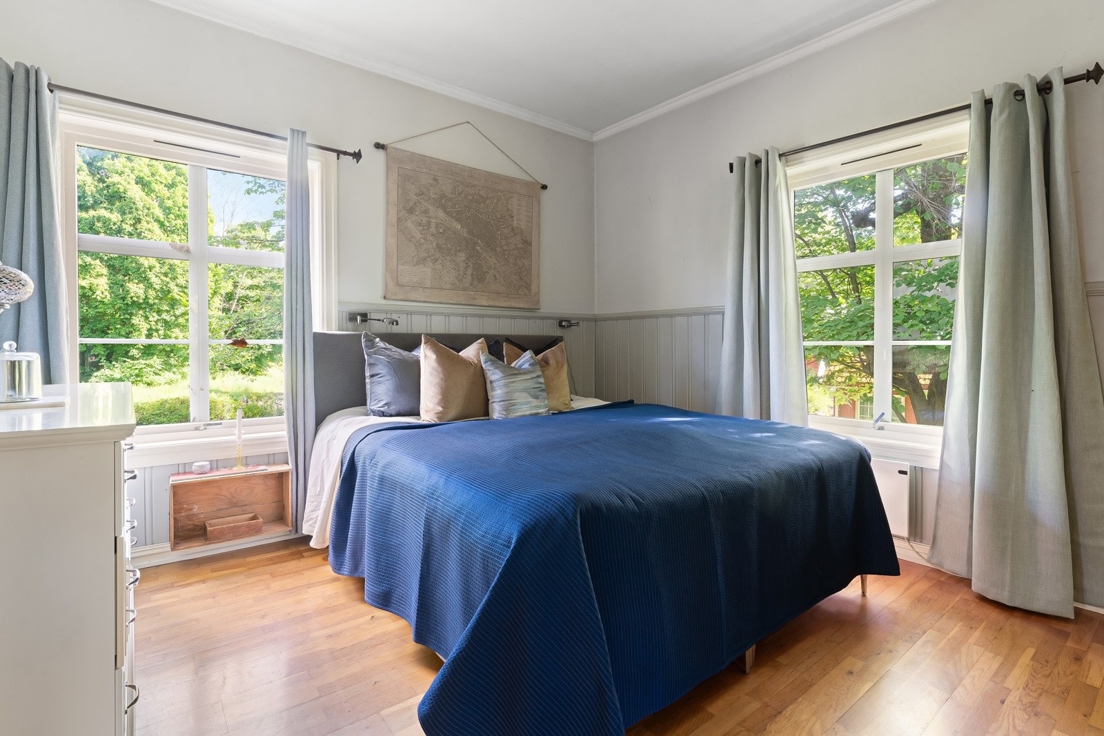 Det er hele seks soverom i eneboligen Galleribilde