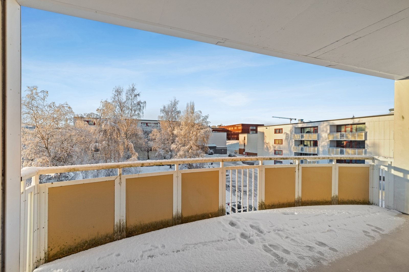 Solrik balkong på 14 m². Galleribilde