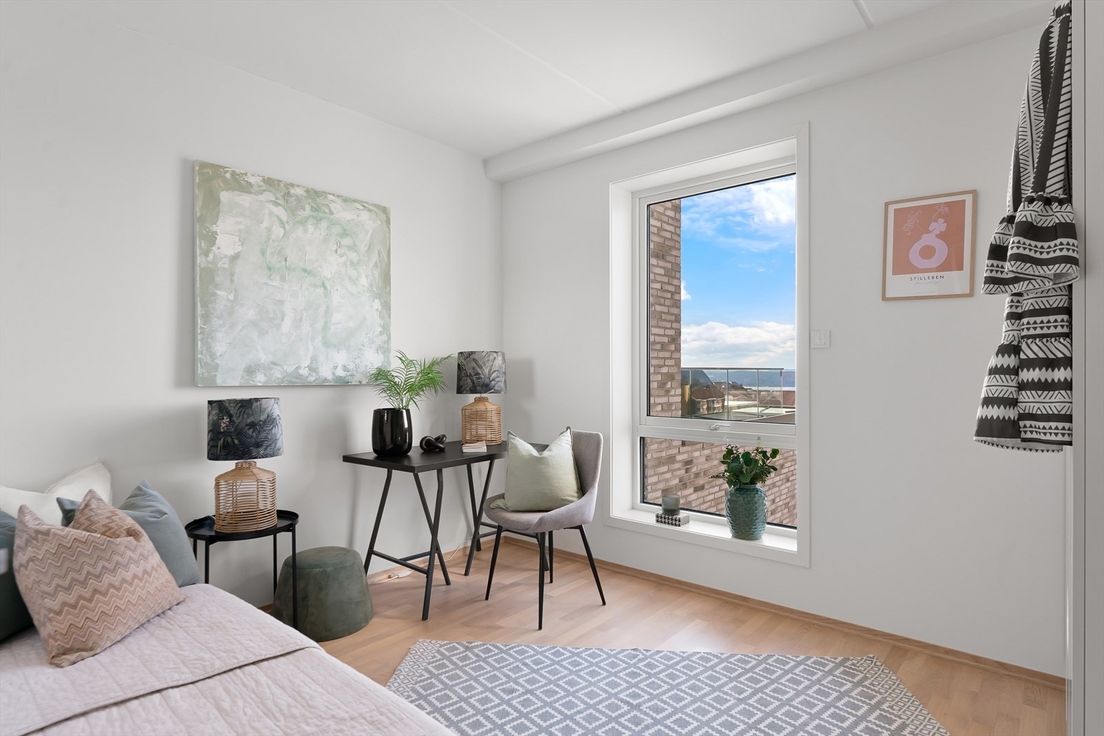Soverom 2 er også av god størrelse og passer perfekt til barnerom, gjesterom eller kontor. Galleribilde