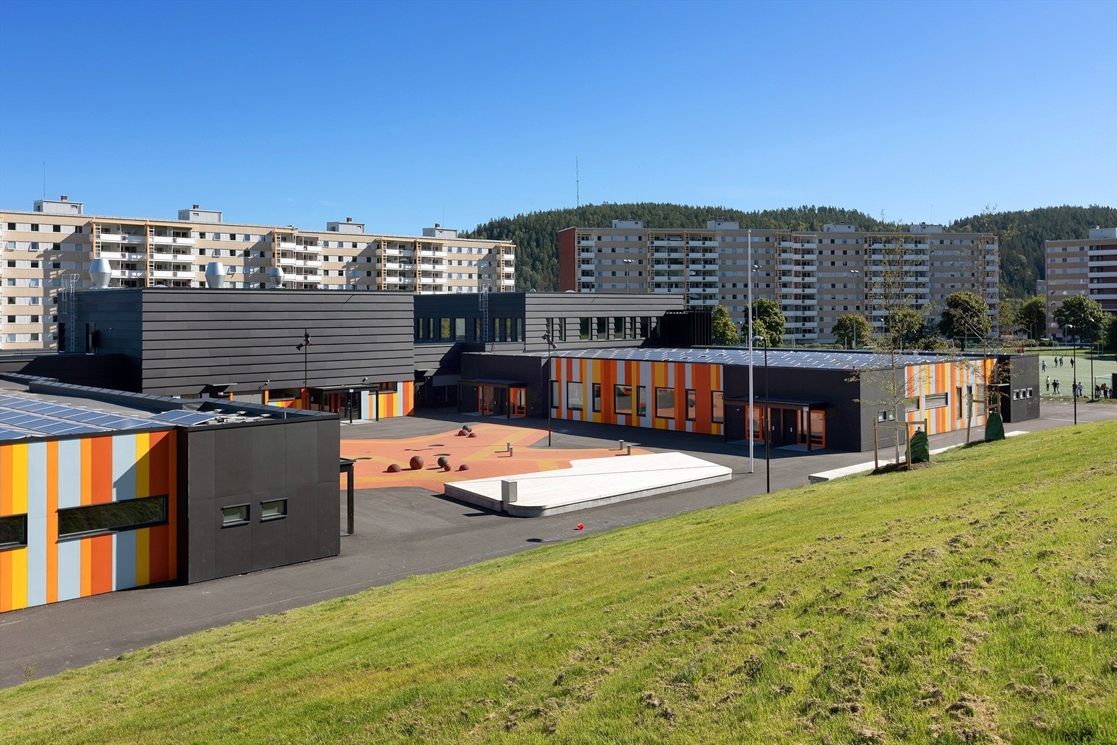 Området er meget barnevennlig, med umiddelbar nærhet til skole og barnehage Galleribilde