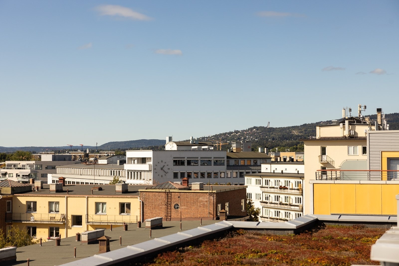Herlig utsikt mot Holmenkollen. Galleribilde
