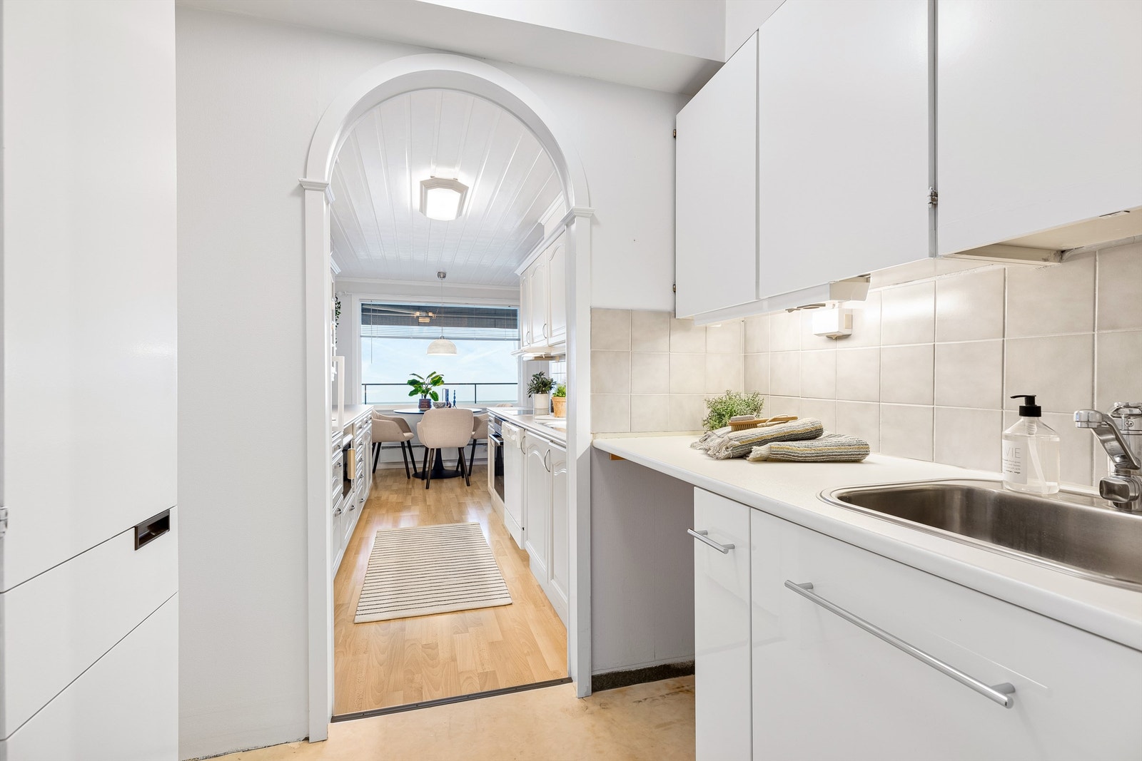 Vaskerom Galleribilde