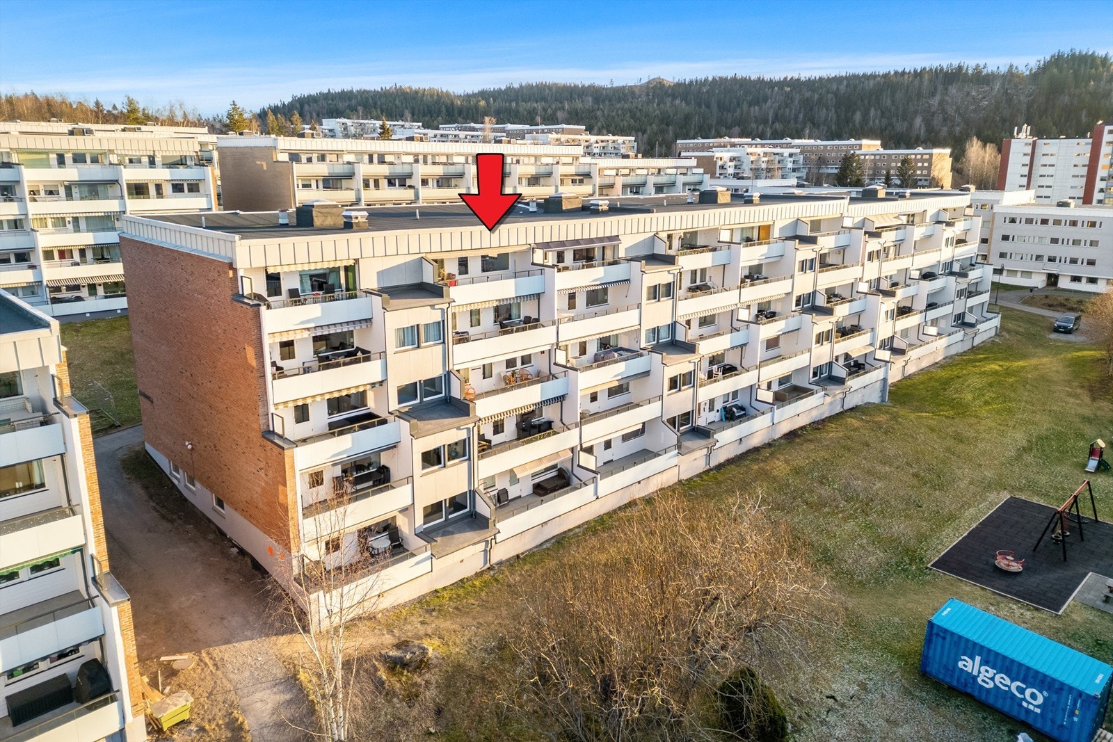 Solrikt på toppen Galleribilde