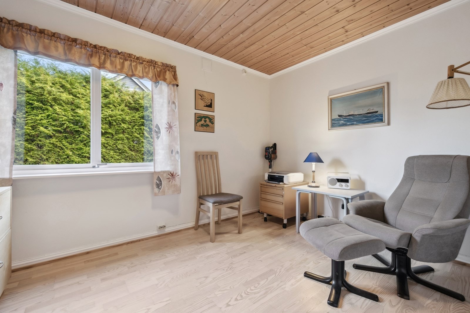 Det andre soverommet benyttes i dag som kontor. Galleribilde