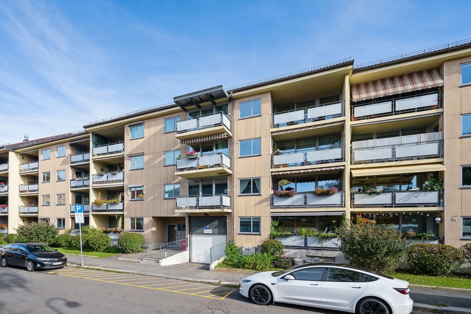 Fasade - Leiligheten ligger i 3. etasje Galleribilde