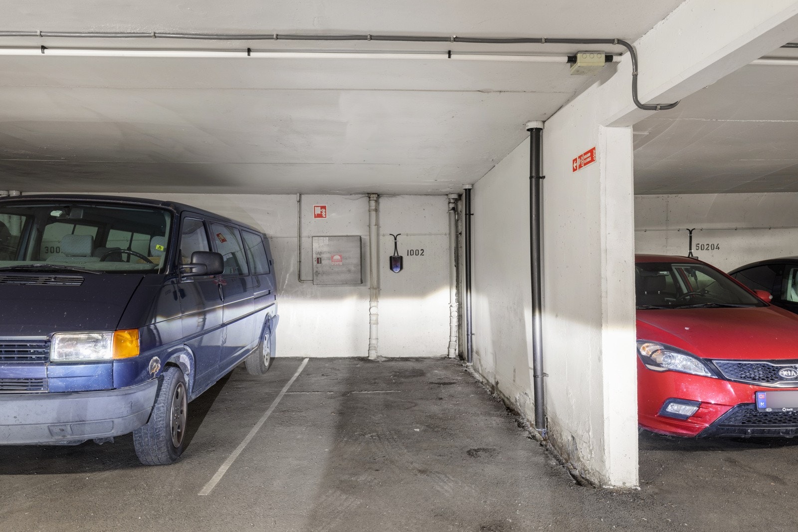 Andelen disponerer én garasjeplass i garasjeanlegg, som medfølger leiligheten. Galleribilde