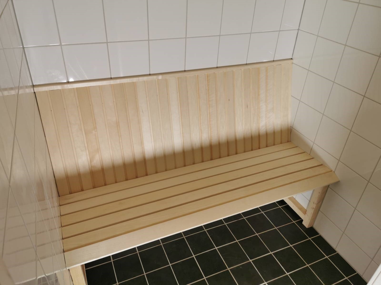 Innenfor badet er det en badstue Galleribilde