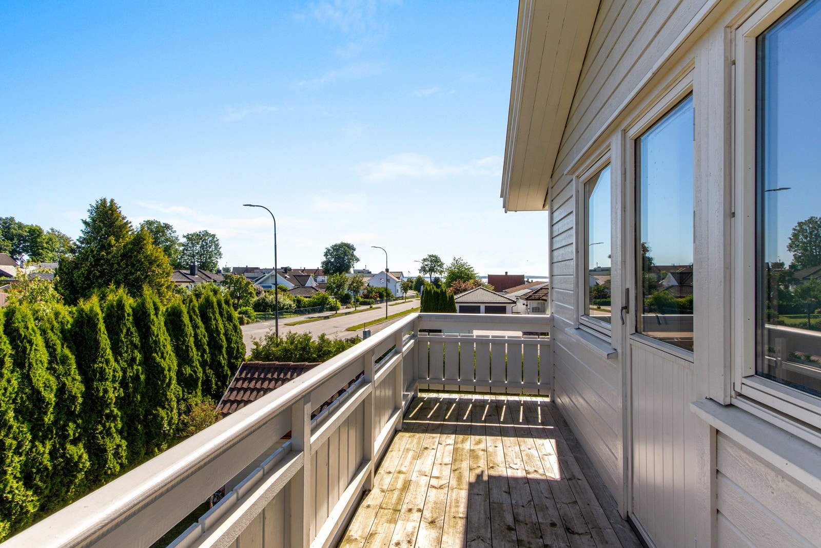 Soverommet har utgang til balkong. Galleribilde