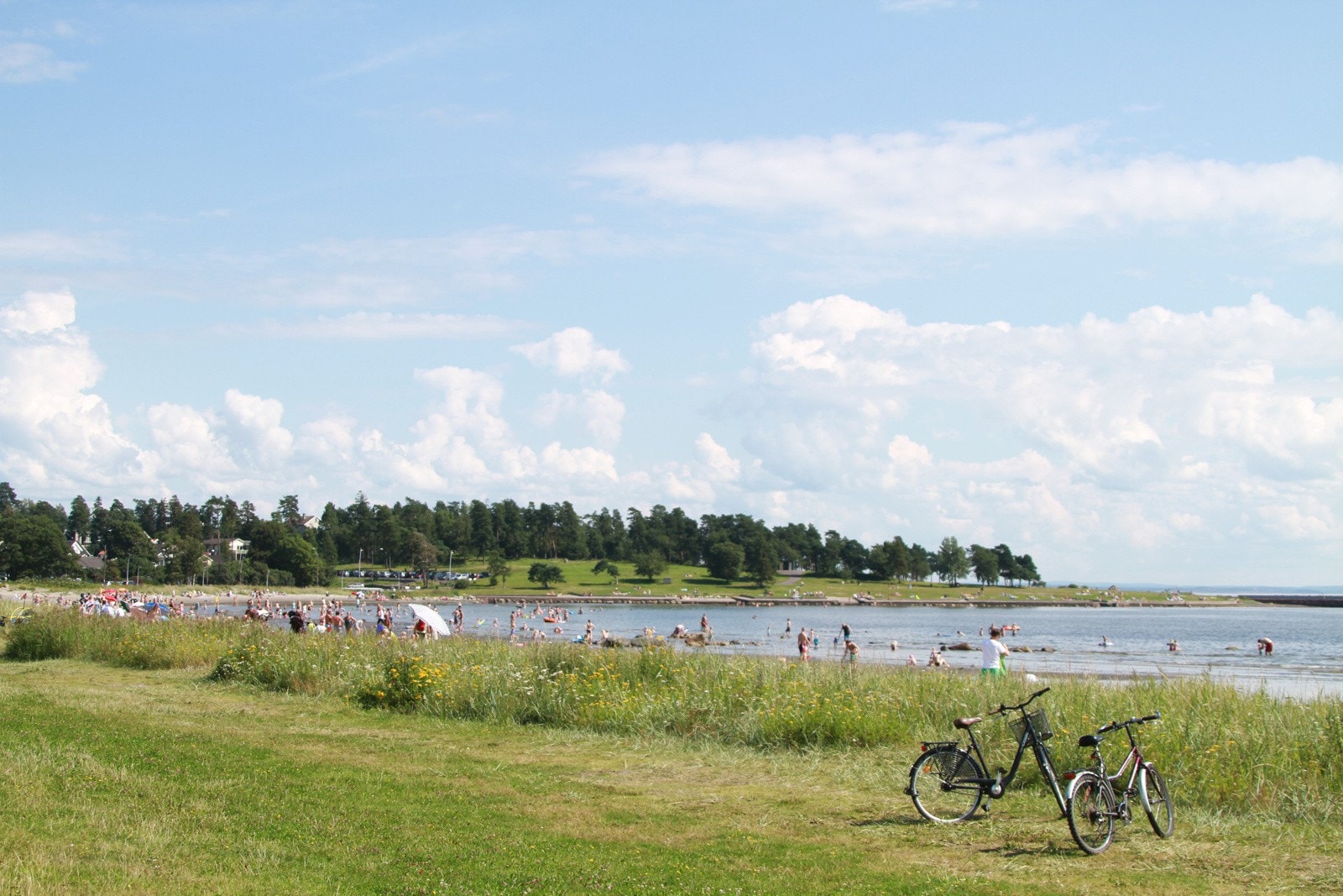 Ringshaugstranda er en superpopulær strand i kort avstand fra eiendommen. Perfekt for store og små Galleribilde