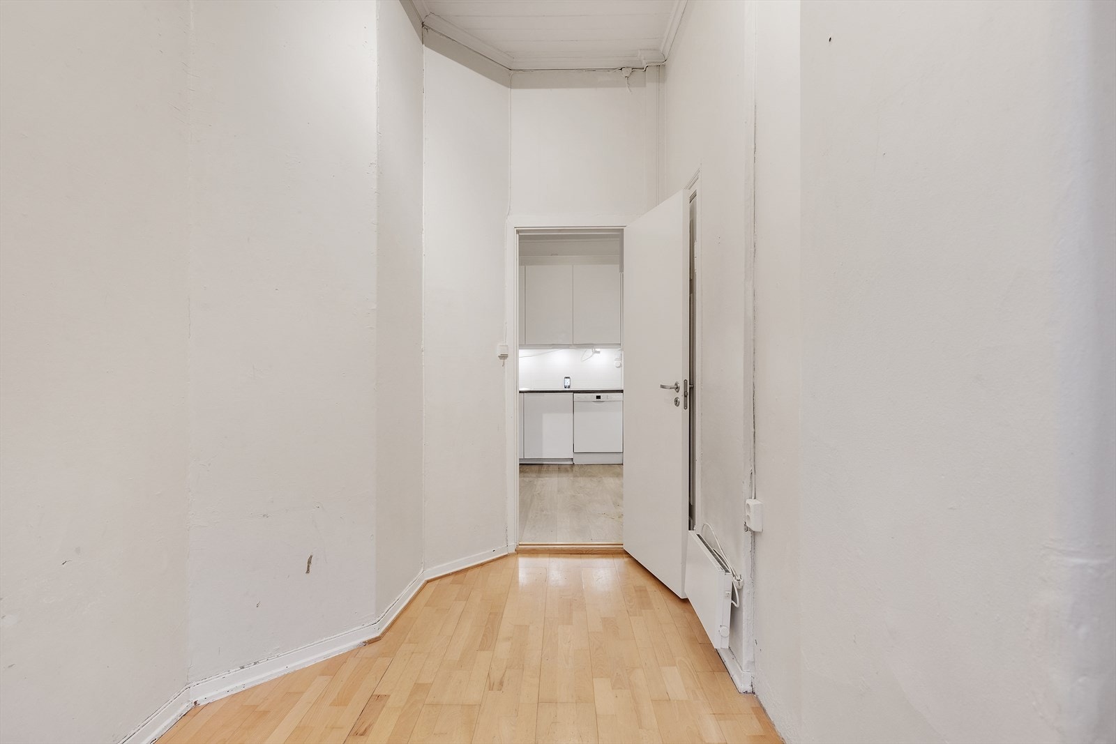 Rommet 2 har inngang fra kjøkkenet. Galleribilde