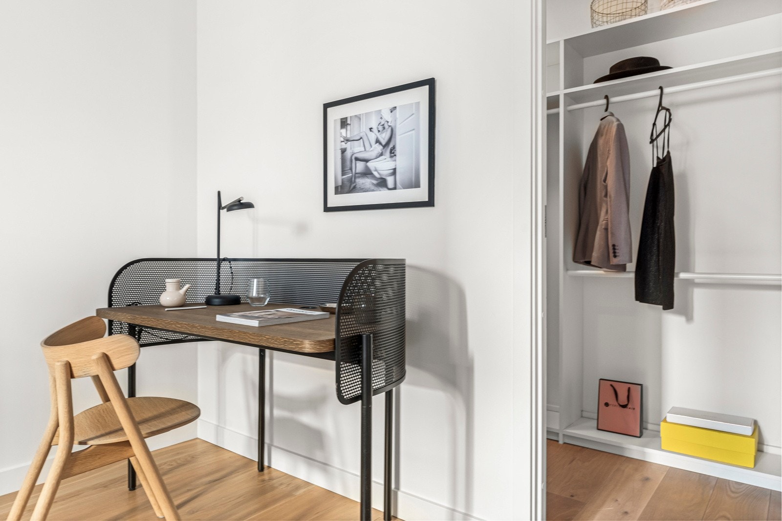 Rommet er også et ypperlig sted for å ha hjemmekontor. Galleribilde