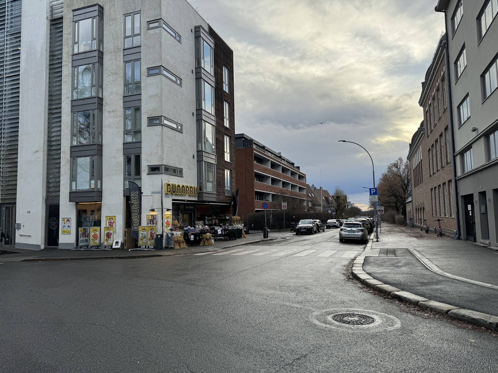 Garasjeanlegget har en sentral og meget attraktiv beliggenhet på Fagerborg/Adamstuen. Galleribilde