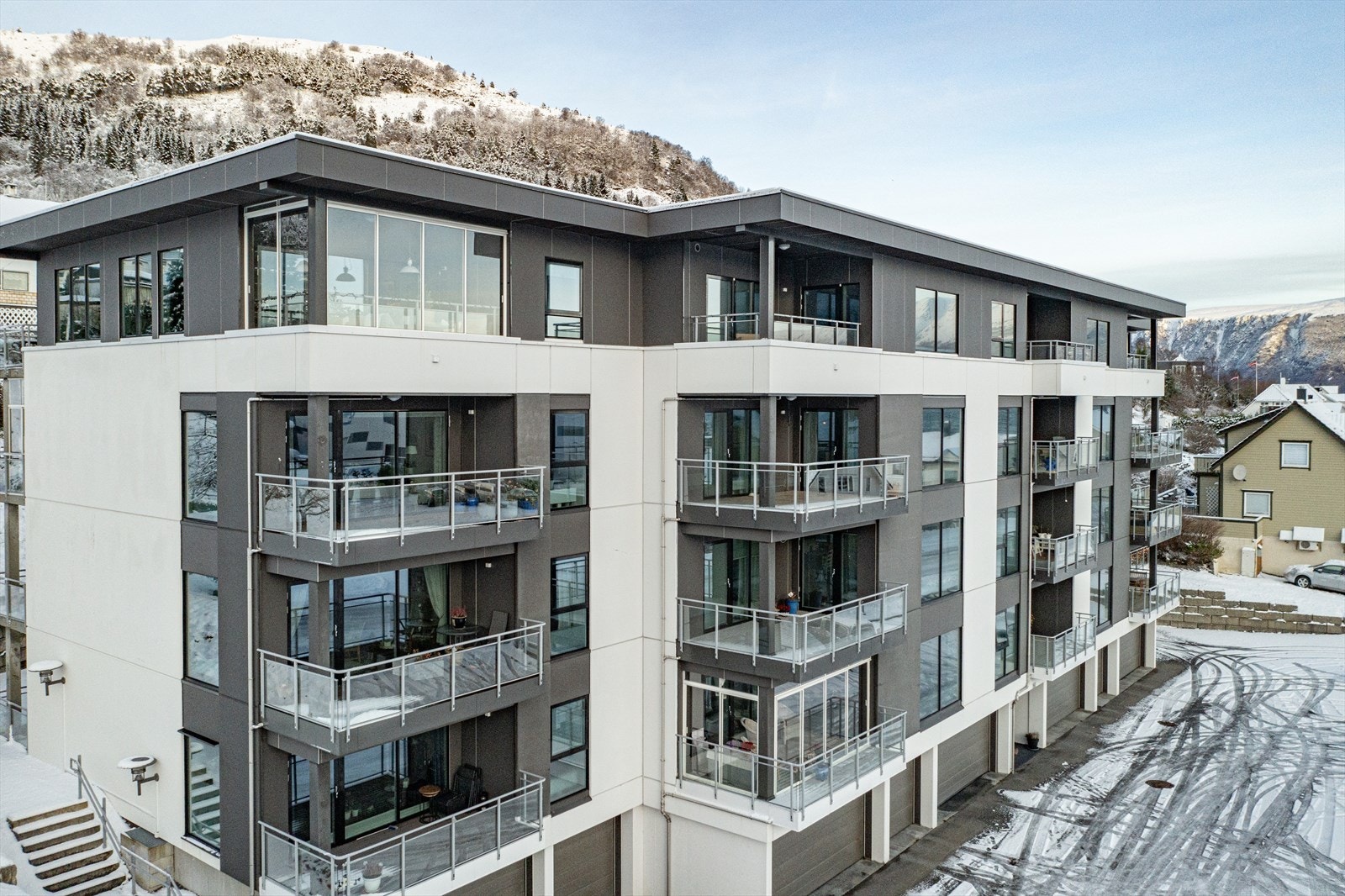 Moderne og flott leilighetsbygg Galleribilde