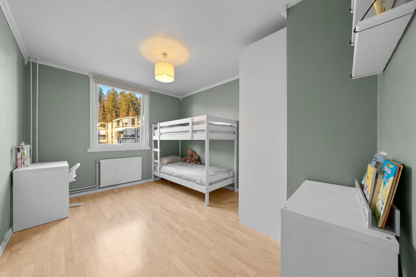 Boligen byr på to soverom av gode størrelser. Galleribilde