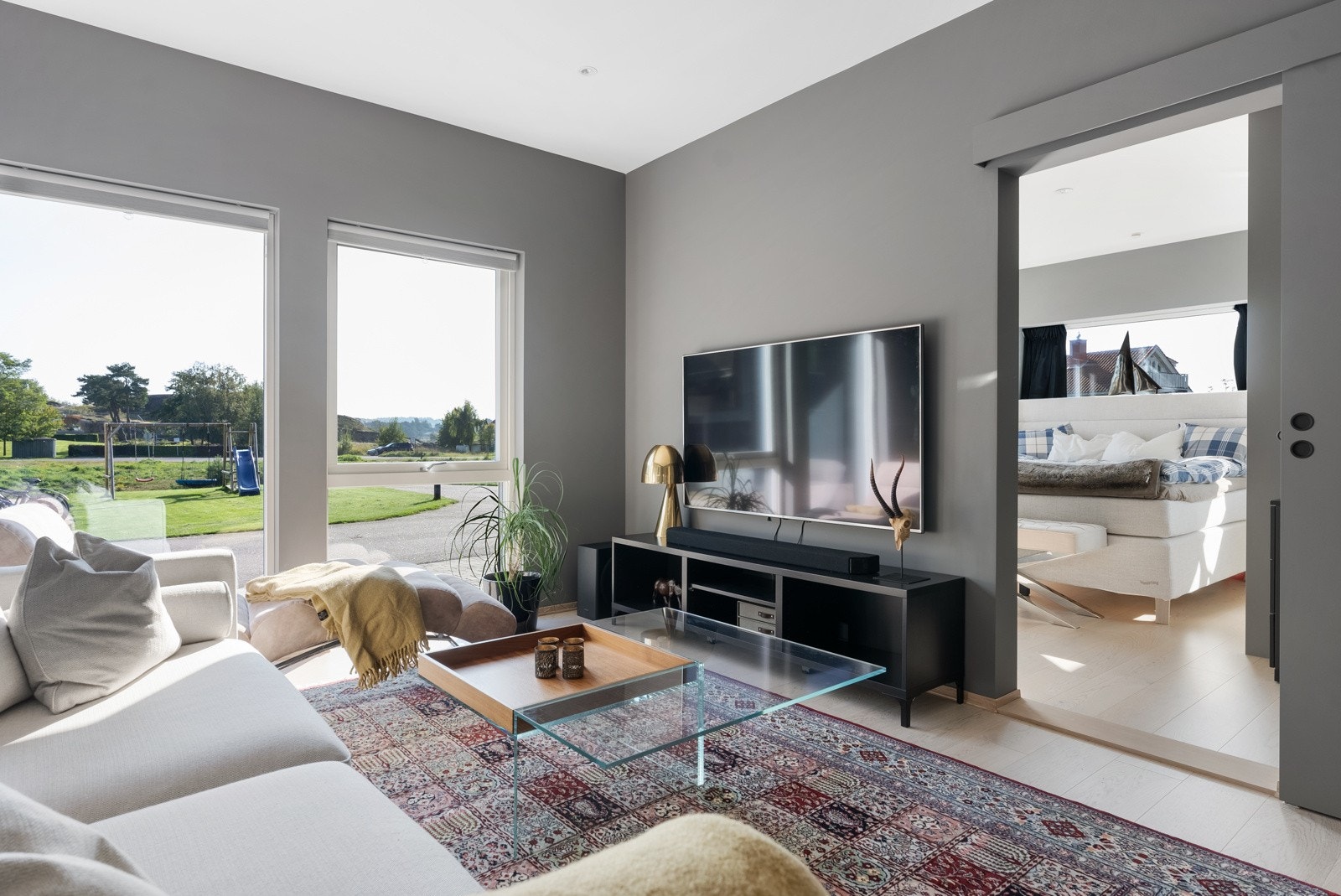 Fra soverom 3/ tv-stue er det adkomst til soverom 4 Galleribilde