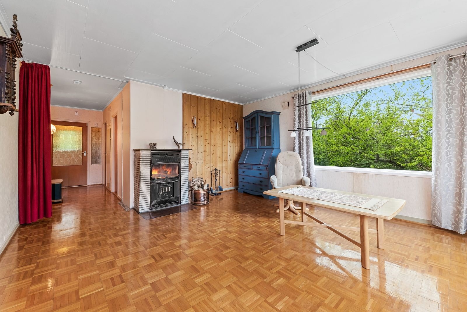 God plass til sofa og diverse møblement. Galleribilde