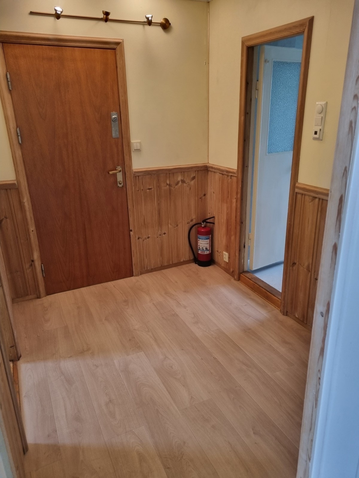 Gang/ Entré Galleribilde