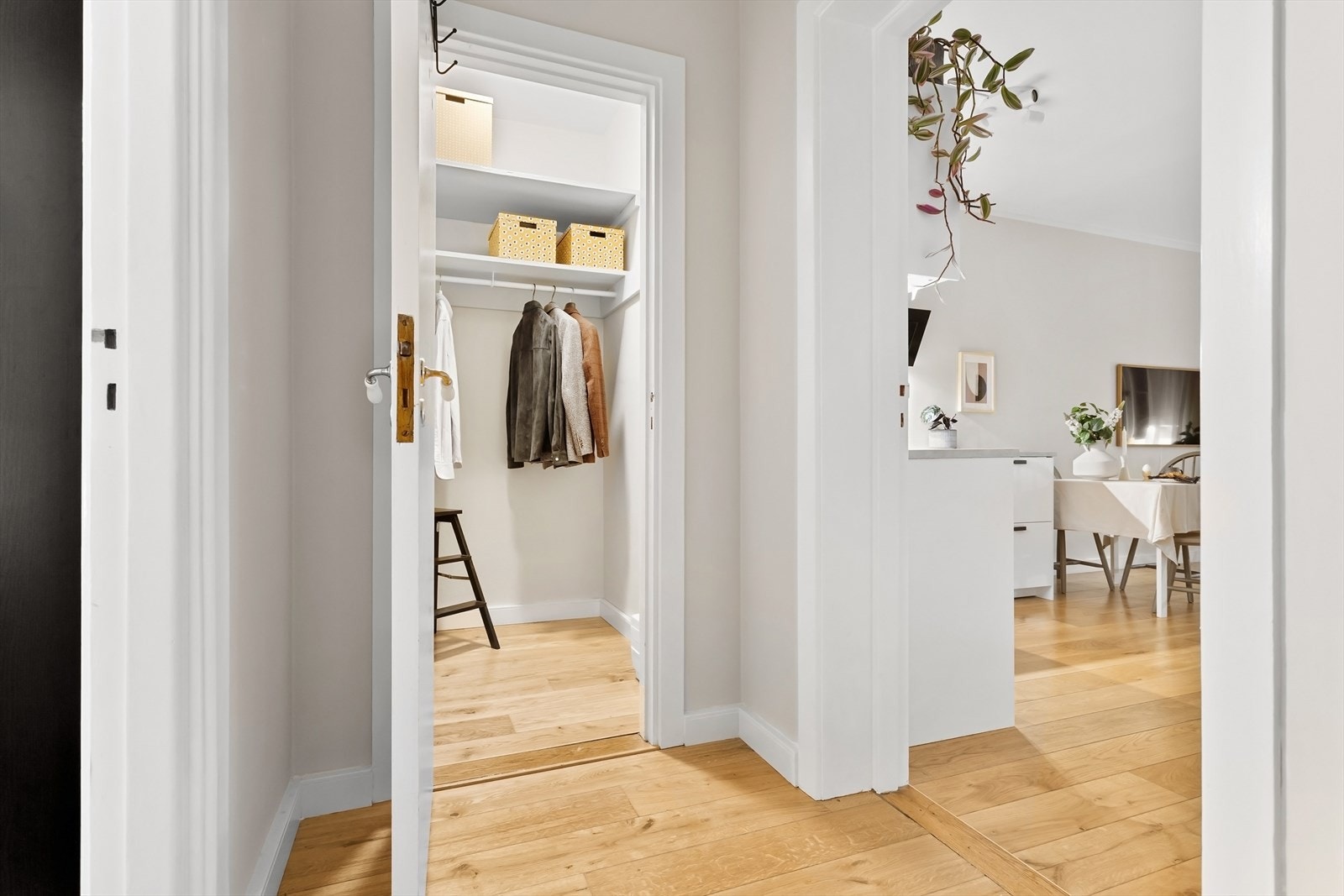 Det er også en praktisk bod i leiligheten Galleribilde