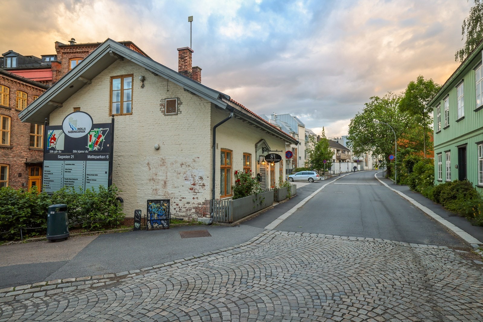 Området rundt Alexander Kiellands plass har de siste årene gjennomgått en omfattende forvandling og fremstår i dag som et pulserende knutepunkt mellom Grünerløkka og St. Hanshaugen Galleribilde