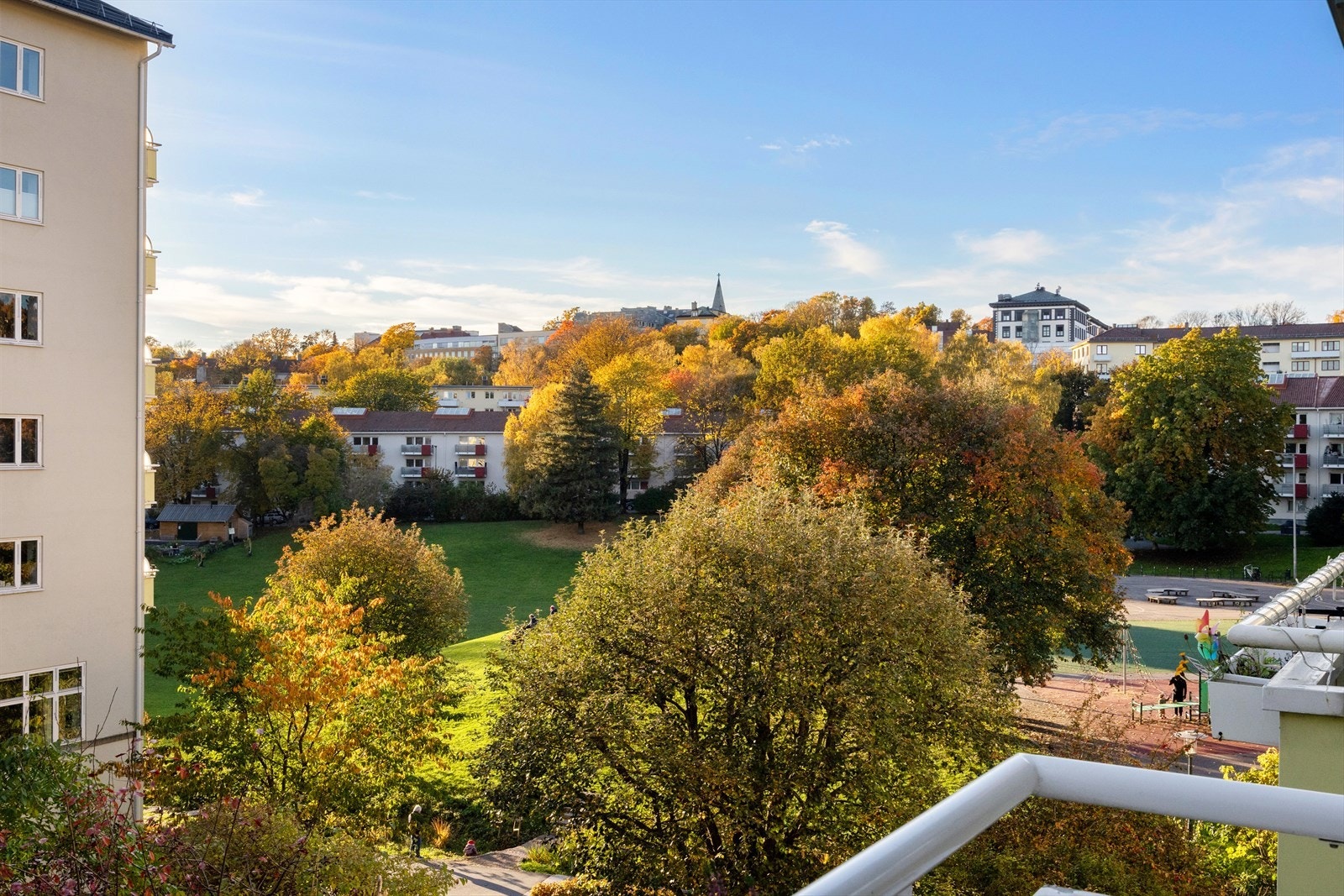 Balkongen er målt til ca. 3m² og vender mot sørvest Galleribilde
