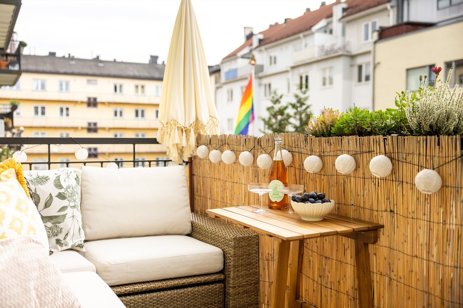 - Solrik, vestvendt balkong på ca. 5 kvm - Galleribilde