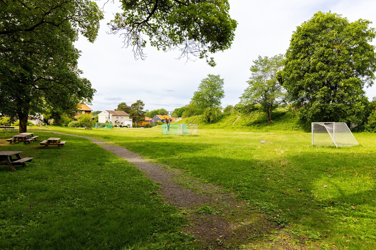 Idylliske Godalparken ligger kun noen hundre meter fra leiligheten. Galleribilde