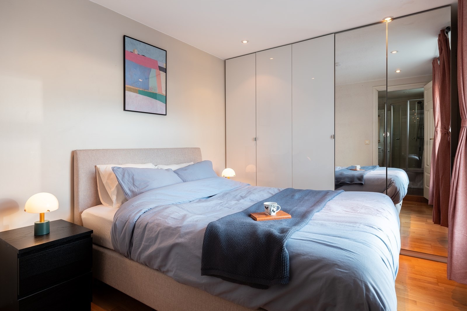 Soverommet er av god størrelse og rommer ca. 9,4 kvm. Galleribilde