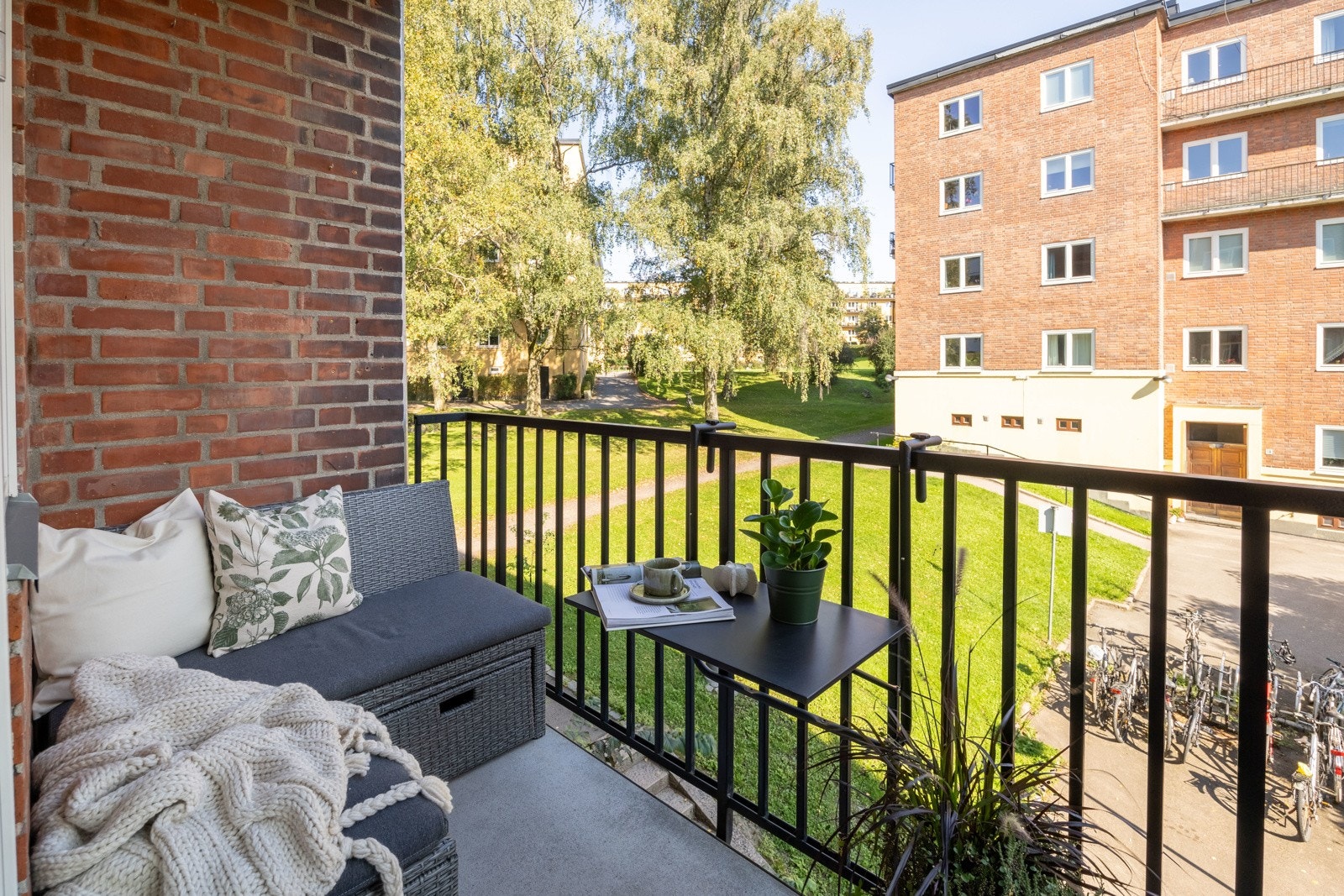 Om man ønsker å ha solen enda lengre, så kan man gå bort til Torshovdalen. Galleribilde