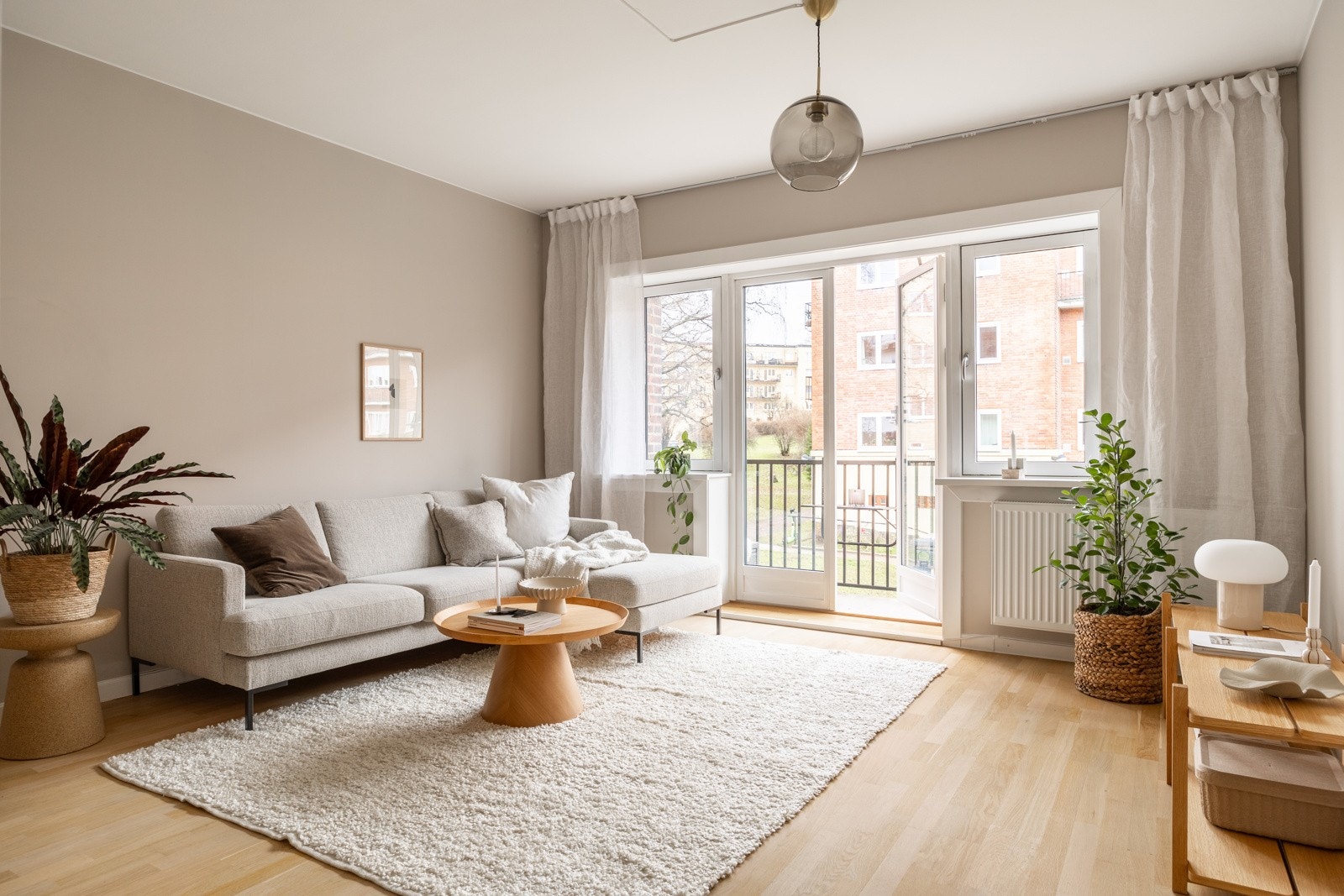 Sjarmerende 2-roms selveierleilighet med moderne kvaliteter og god intern beliggenhet. Galleribilde